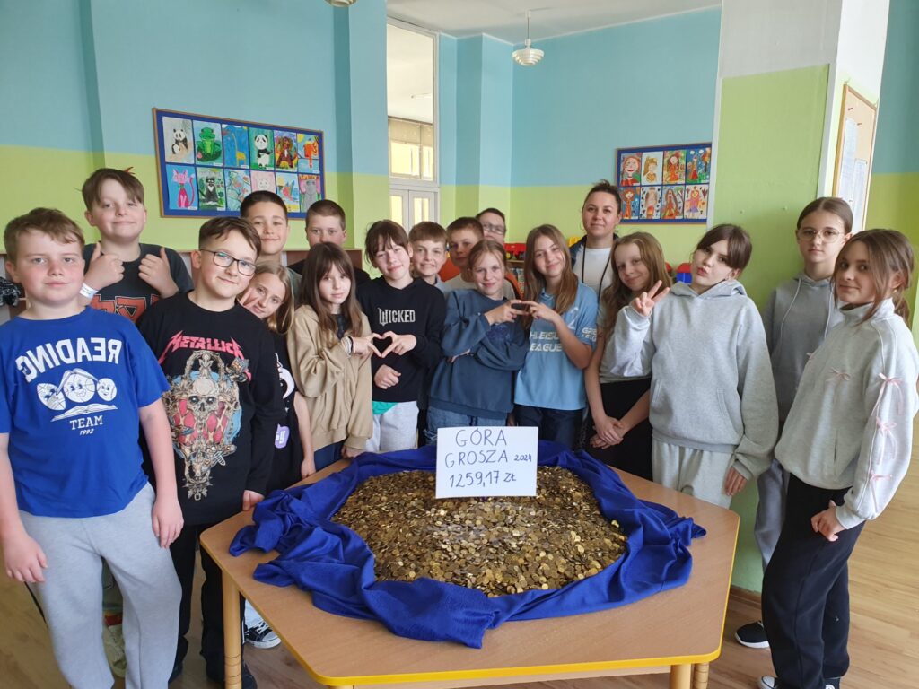 Zdjęcie do artykułu "Uzbieraliśmy pokaźną górę grosza"!