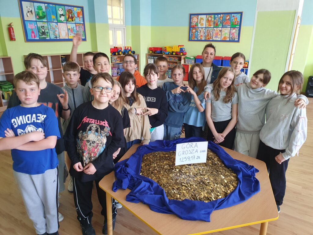 Zdjęcie do artykułu "Uzbieraliśmy pokaźną górę grosza"!