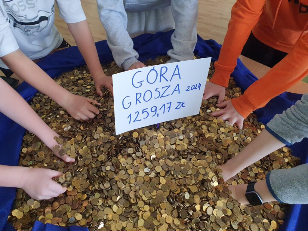 Zdjęcie do artykułu "Uzbieraliśmy pokaźną górę grosza"!