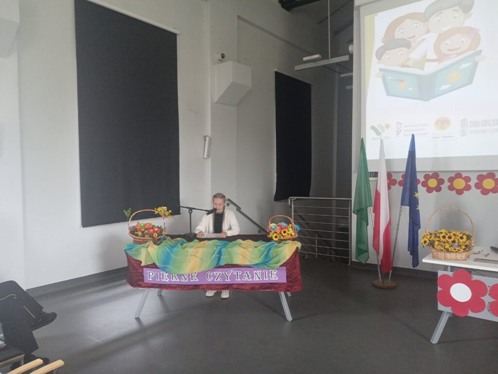 Zdjęcie do artykułu "Czytanie integruje".