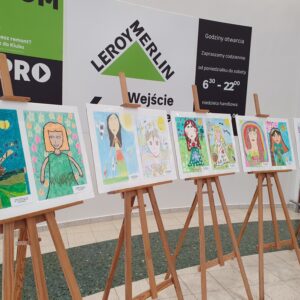 Zdjęcie do artykułu Finał Miejskiego Konkursu Plastycznego "PORTRET PANI WIOSNY"