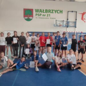 Zdjęcie do artykułu "Mistrzostwa Miasta w Badmintonie – potrójne zwycięstwo naszych uczniów!"