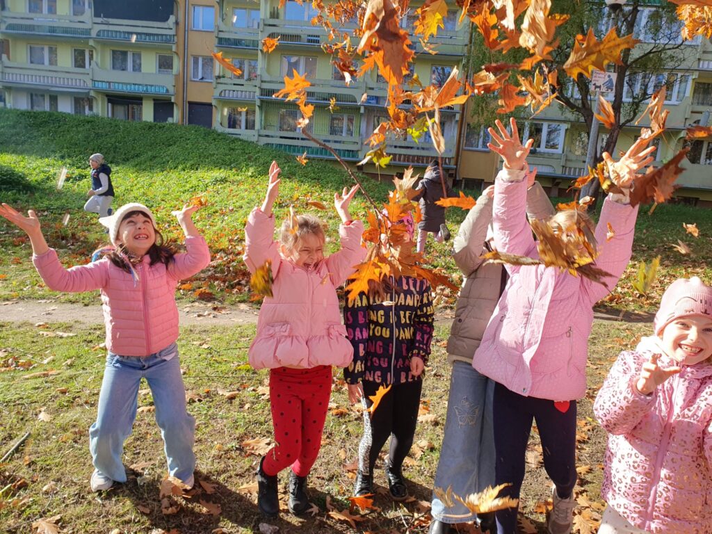 Zdjęcie do artykułu "Ogólnopolska kampania PRZYTUL SIĘ DO DRZEWA"