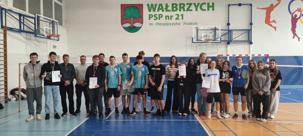 Zdjęcie do artykułu "Mistrzostwa Wałbrzycha Szkół Średnich w Badmintonie"
