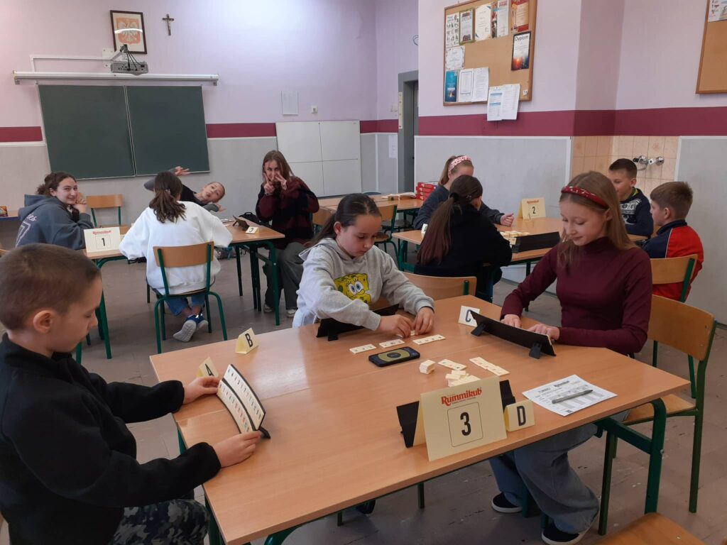 Zdjęcie do artykułu "Szkolna Liga Rummikub..."