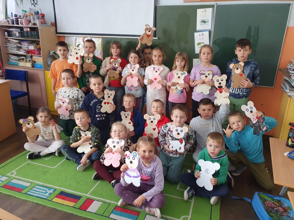 Zdjęcie do artykułu "Warsztaty artystyczne PLUSZOWY MIŚ"