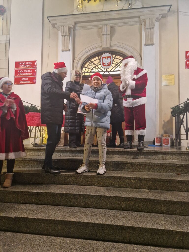 Zdjęcie do artykułu "Zaczarowana Kraina Świętego Mikołaja".