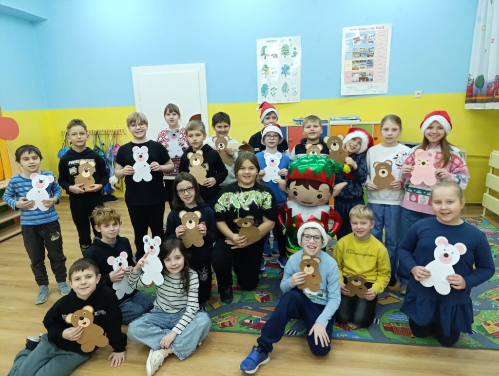 Zdjęcie do artykułu "Warsztaty artystyczne PLUSZOWY MIŚ"