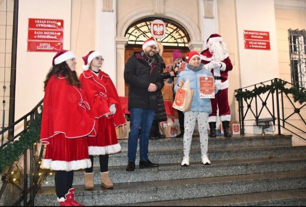 Zdjęcie do artykułu "Zaczarowana Kraina Świętego Mikołaja".
