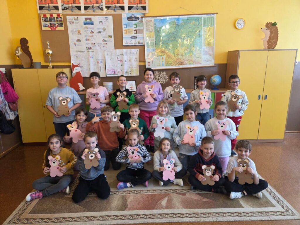 Zdjęcie do artykułu "Warsztaty artystyczne PLUSZOWY MIŚ"