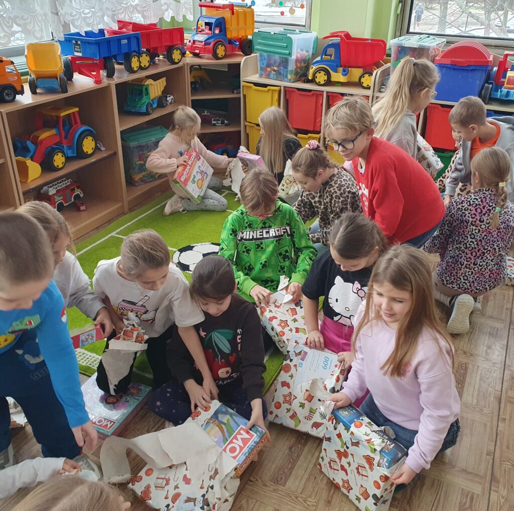 Zdjęcie do artykułu "GWIAZDOR w świetlicy szkolnej"