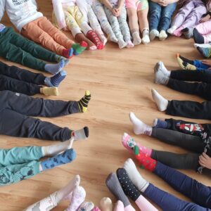 Zdjęcie do artykułu "ŚWIATOWY DZIEŃ ZESPOŁU DOWNA w świetlicy szkolnej"